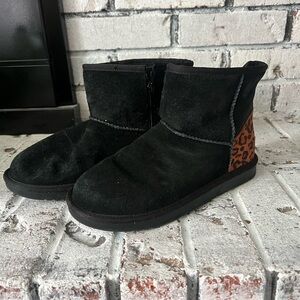 Koolaburra Black Suede Boots with Leopard Detail